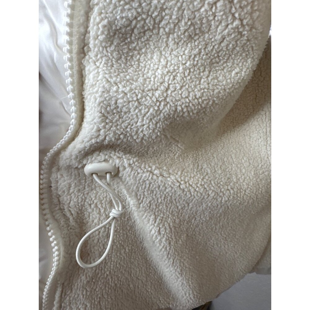 J.Crew Womens White Puffer Vest Size M Quilted Down Button Front Sleeveless Warm - Picture 8 of 13
